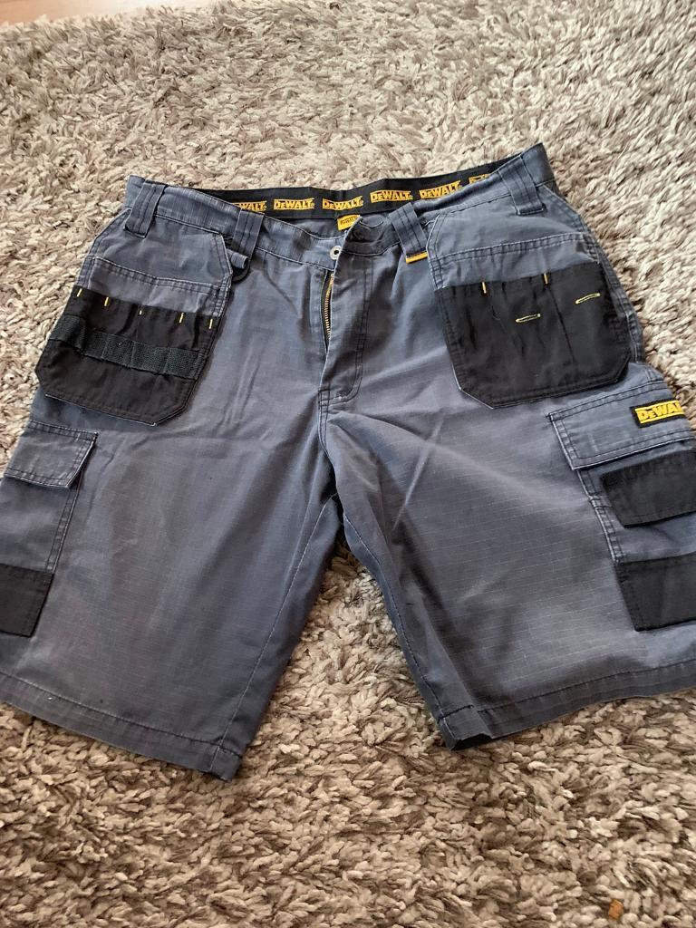 Dewalt work shorts 36 waist | in 